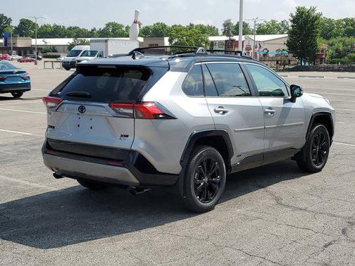 2025 Toyota RAV4 Hybrid SE