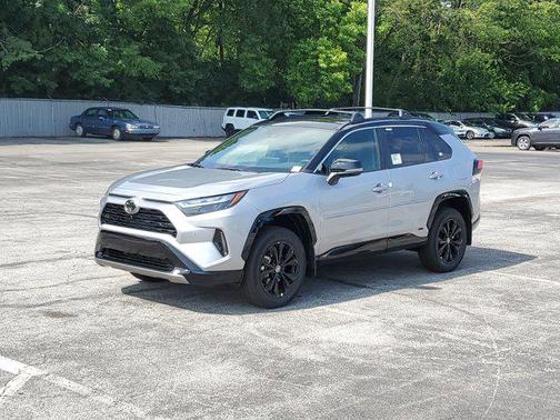 2025 Toyota RAV4 Hybrid SE