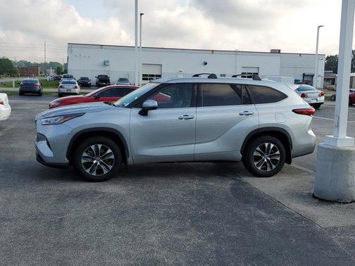 2020 Toyota Highlander XLE