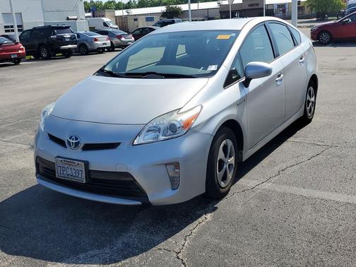 Classic Silver Metallic 2015 Toyota Prius Two