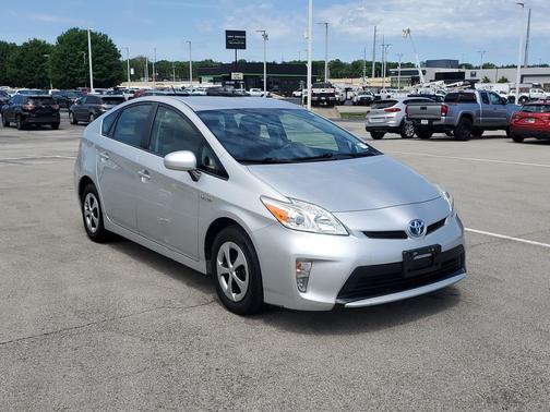 Classic Silver Metallic 2015 Toyota Prius Two