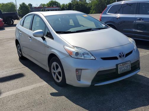 Classic Silver Metallic 2015 Toyota Prius Two