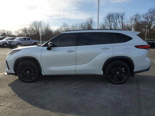 2023 Toyota Highlander XSE
