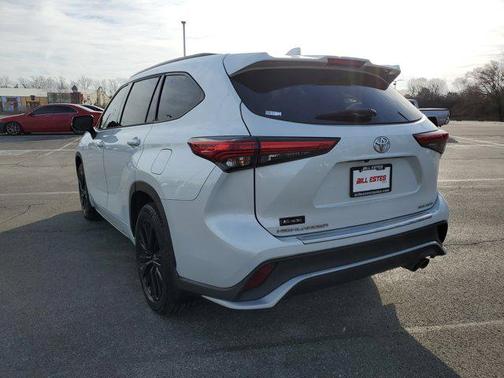 2023 Toyota Highlander XSE