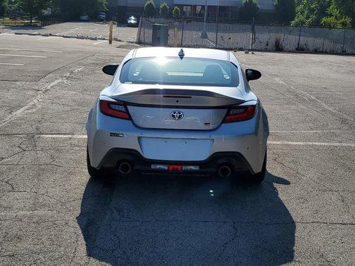 2025 Toyota GR86 Premium