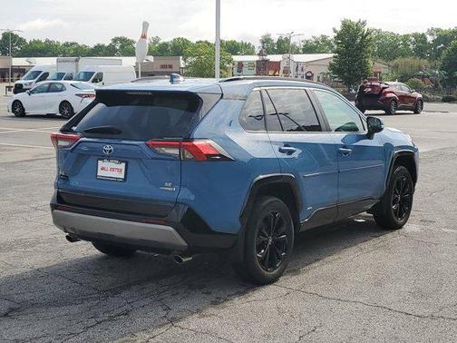 2023 Toyota RAV4 Hybrid SE