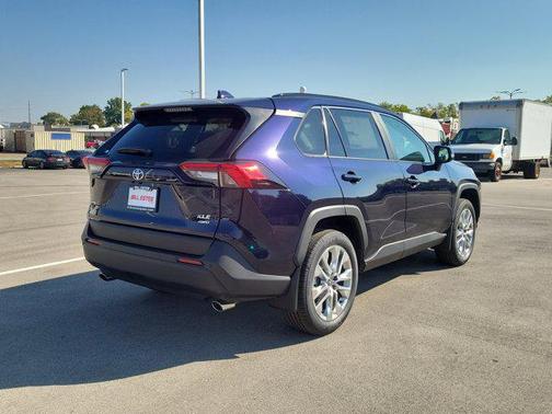 2025 Toyota RAV4 XLE Premium