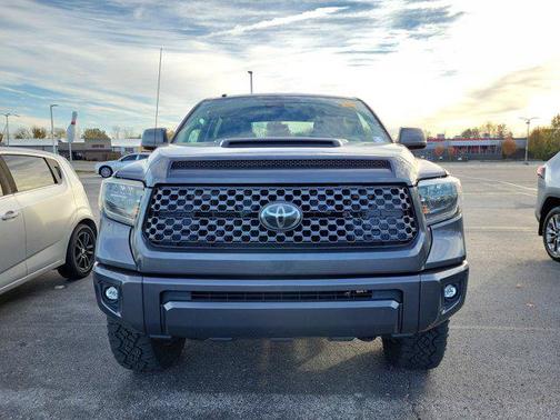 2018 Toyota Tundra SR5