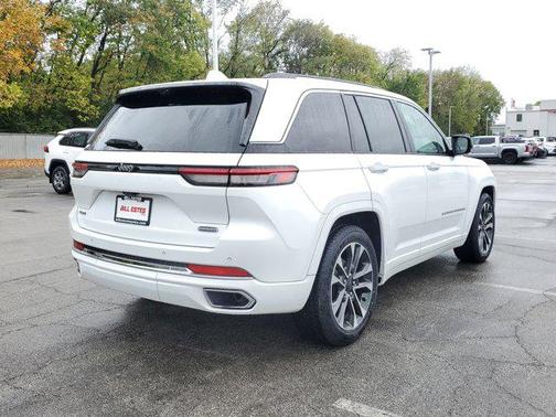 2022 Jeep Grand Cherokee Overland