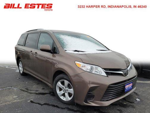 2018 Toyota Sienna LE