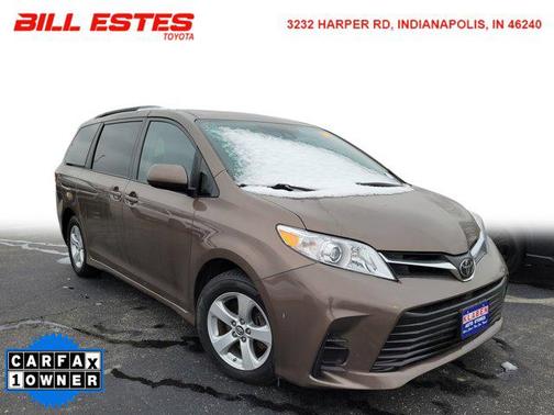 2018 Toyota Sienna LE