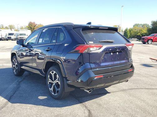 2025 Toyota RAV4 Hybrid SE