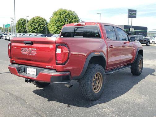 2023 GMC Canyon AT4