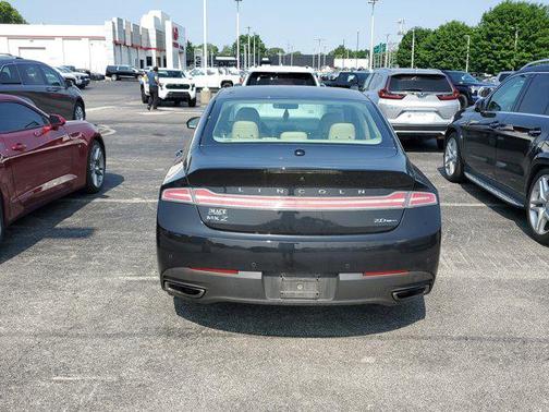 2014 Lincoln MKZ Base