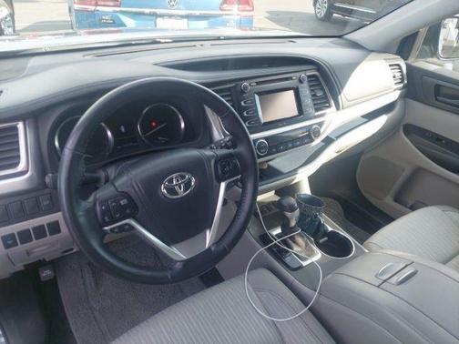 2015 Toyota Highlander LE Plus
