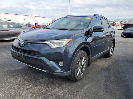 2017 Toyota RAV4 Hybrid SE