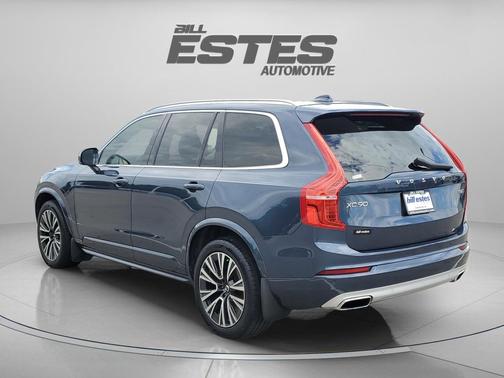 Denim Blue Metallic 2021 Volvo XC90 T6 Momentum