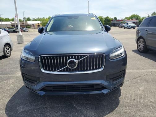 Denim Blue Metallic 2021 Volvo XC90 T6 Momentum