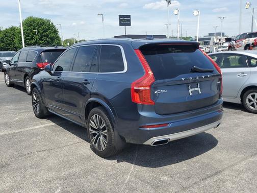 Denim Blue Metallic 2021 Volvo XC90 T6 Momentum