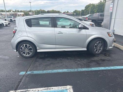 2017 Chevrolet Sonic LT