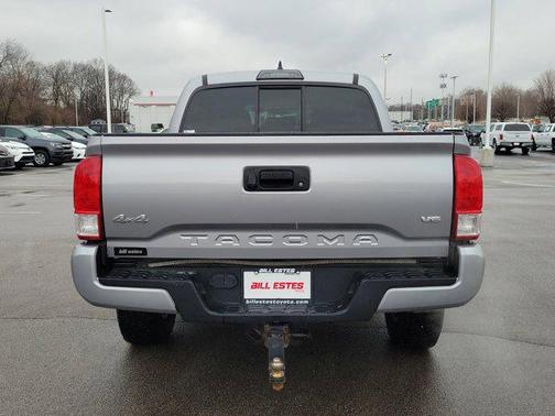 2017 Toyota Tacoma SR