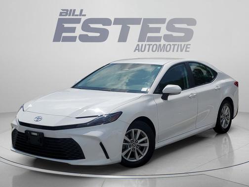 Ice Cap 2025 Toyota Camry LE