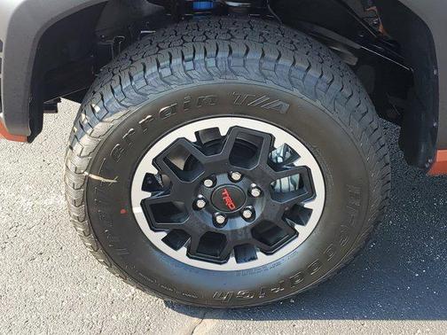 2025 Toyota Tacoma TRD Off Road