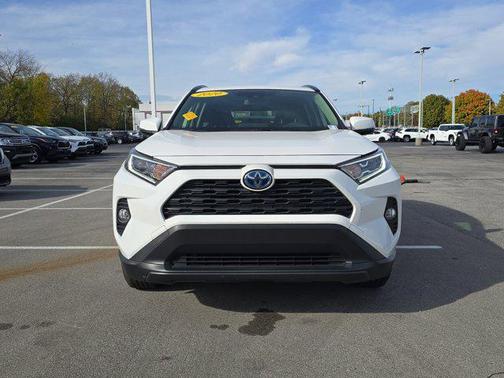 2020 Toyota RAV4 Hybrid XLE