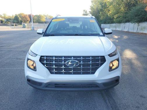2022 Hyundai VENUE SEL