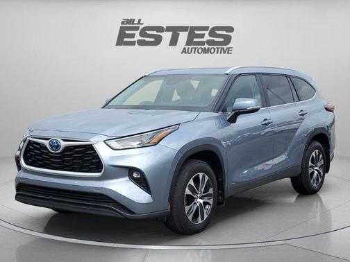 2024 Toyota Highlander Hybrid XLE
