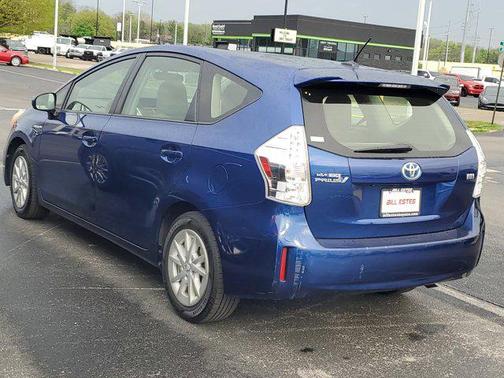 2013 Toyota Prius v Three