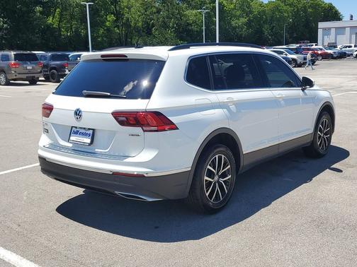 Pure White 2021 Volkswagen Tiguan 2.0T SE 4MOTION