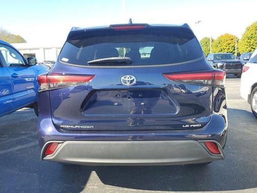2021 Toyota Highlander LE