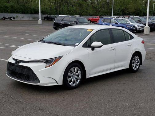2022 Toyota Corolla LE