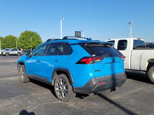 2019 Toyota RAV4 XLE Premium