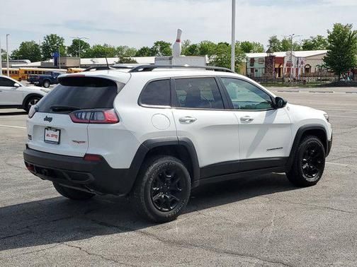 2022 Jeep Cherokee Trailhawk