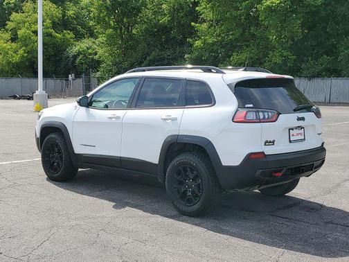 2022 Jeep Cherokee Trailhawk