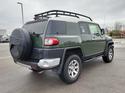 2014 Toyota FJ Cruiser Base