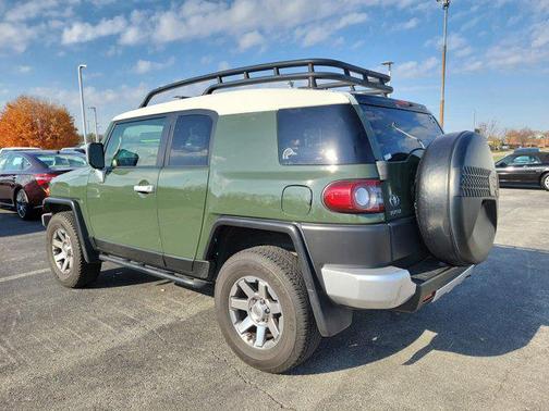 2014 Toyota FJ Cruiser Base