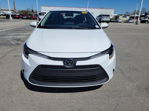 Ice Cap 2025 Toyota Corolla LE