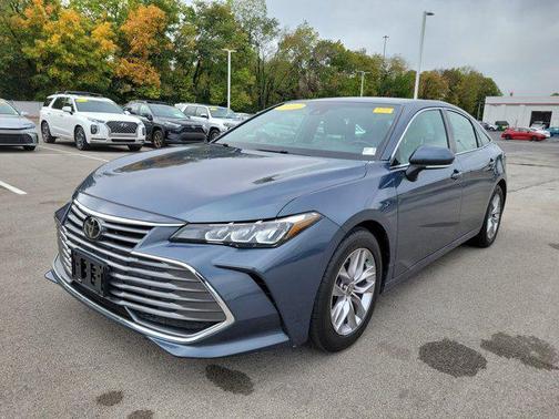 2021 Toyota Avalon XLE