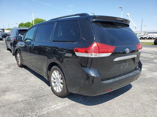Black 2013 Toyota Sienna XLE