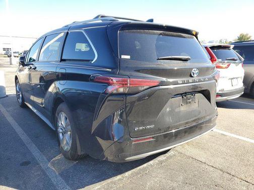 2025 Toyota Sienna Limited 7-Passenger