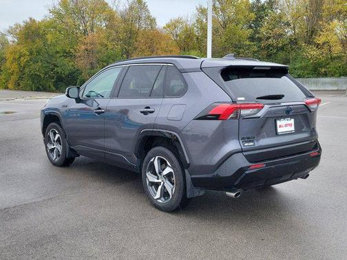 2024 Toyota RAV4 Prime SE