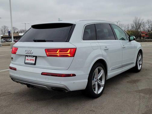 2019 Audi Q7 55 Prestige