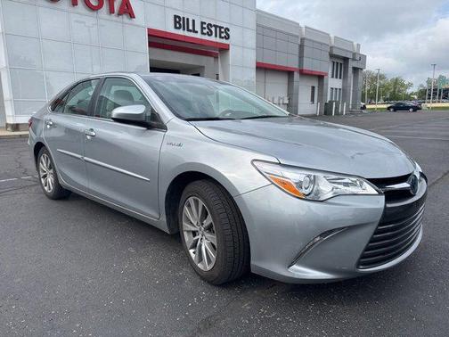 2017 Toyota Camry Hybrid XLE