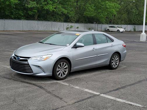 2017 Toyota Camry Hybrid XLE