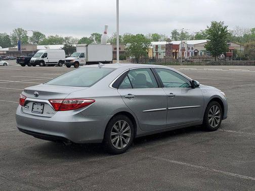 2017 Toyota Camry Hybrid XLE