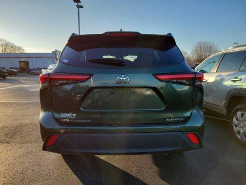 2023 Toyota Highlander XLE