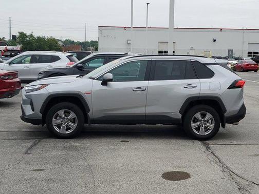 2025 Toyota RAV4 Hybrid LE